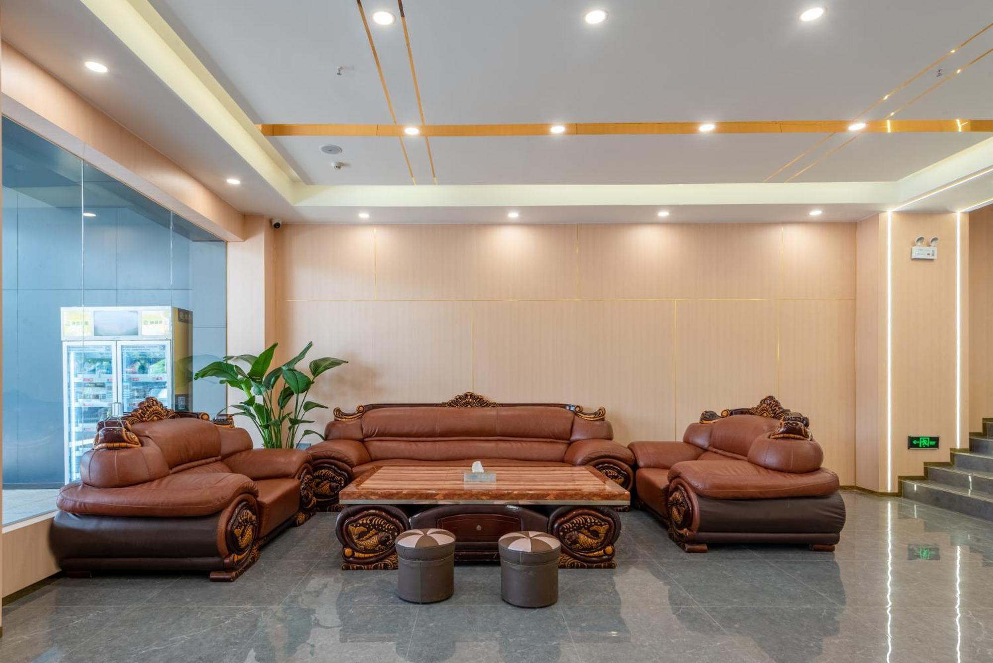 Huahang Hotel - Guangzhou Baiyun International Airport - Free Airport Shuttle Bus Exteriör bild
