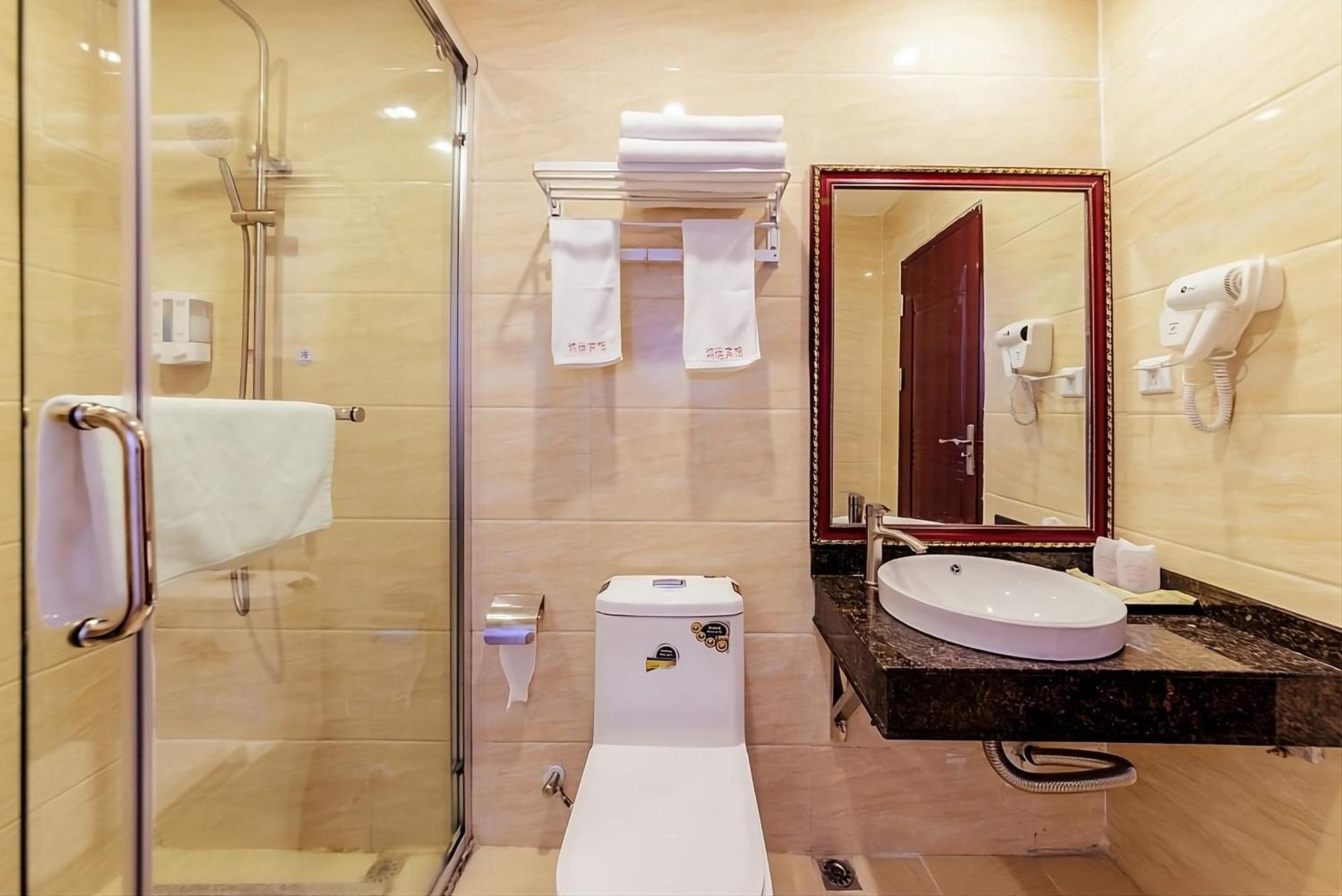 Huahang Hotel - Guangzhou Baiyun International Airport - Free Airport Shuttle Bus Exteriör bild